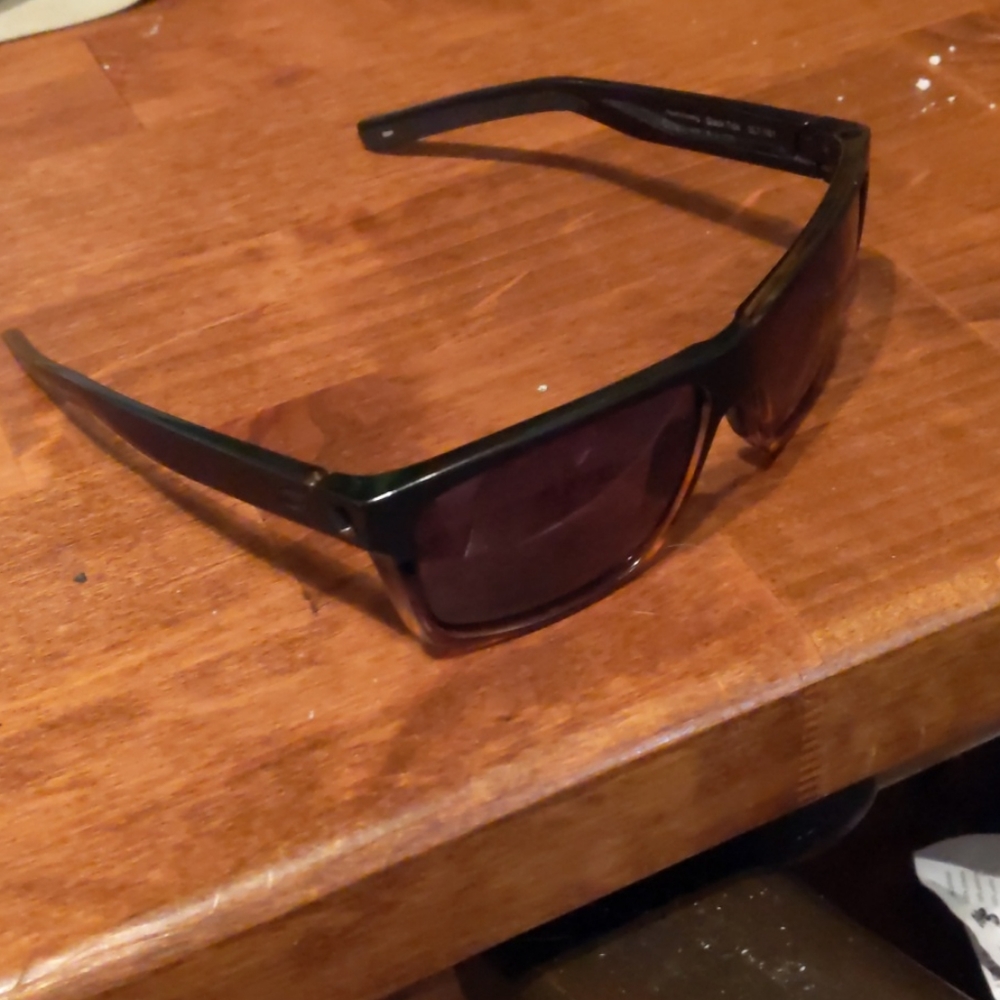 Costa Del Mar Sunglaases